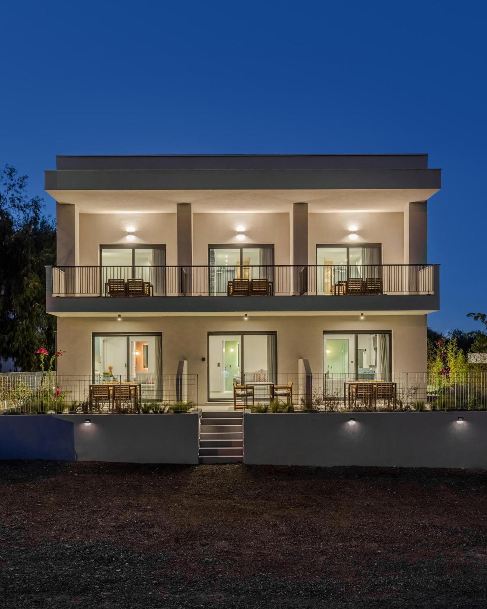 The 8 Suites Polychrono Exterior photo