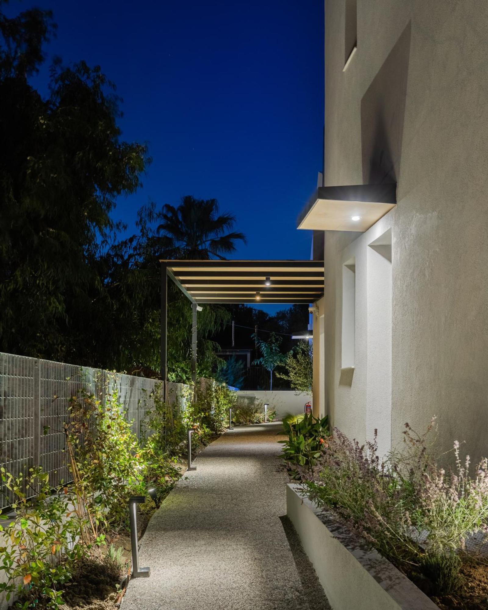 The 8 Suites Polychrono Exterior photo